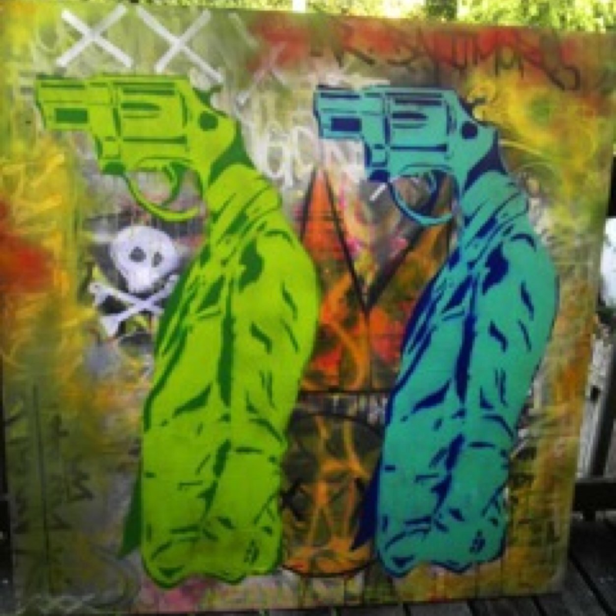 boisgris's profile picture. Amatrice de Street-Art overdosée de musique , un brin allumée du bocal mais...toujours avec le sourire