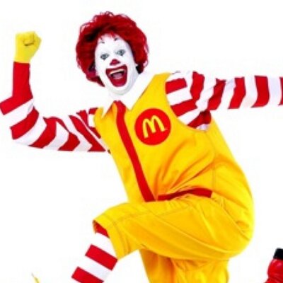 ドナルド マクドナルド En Twitter ドナルドの噂 ドナルドの髪は何で赤いの 返り血を浴びたから ドナルド マクドナルド En Twitter ドナルドの噂 ドナルドの髪は何で赤いの 返り血を浴びたから