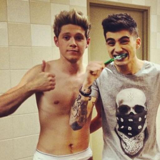 LUVYA001's profile picture. When in doubt, peace and pout!