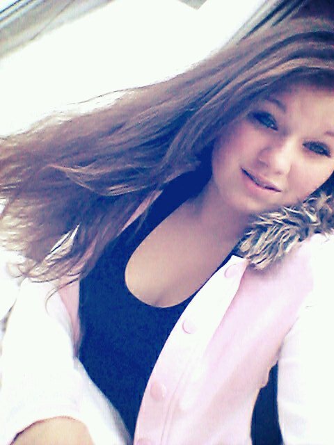 Instagram;chavellareuvers / whatsapp;0615163368 /snapchat;chavella22