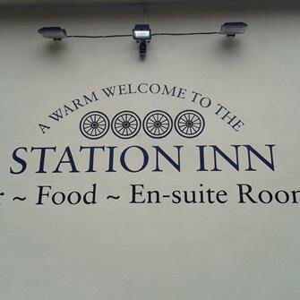 A 4-star Silver Accolade awarded 18th Century Coaching Inn with accommodation, great service, food & live music in Andover