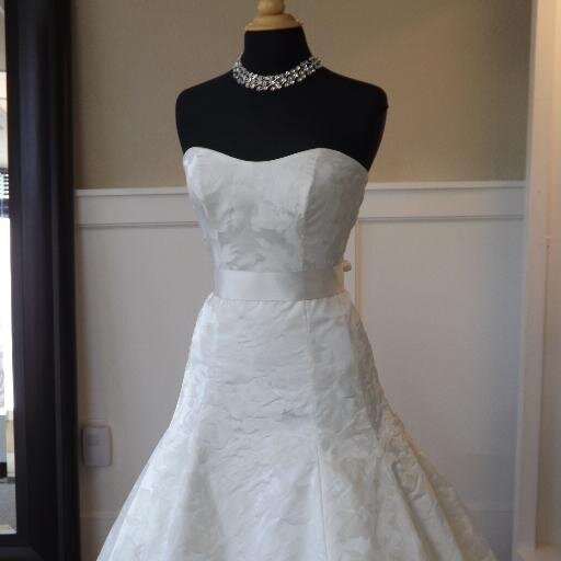 BeasBridalNook's profile picture. Dressing Denver Brides for over 40 Years!