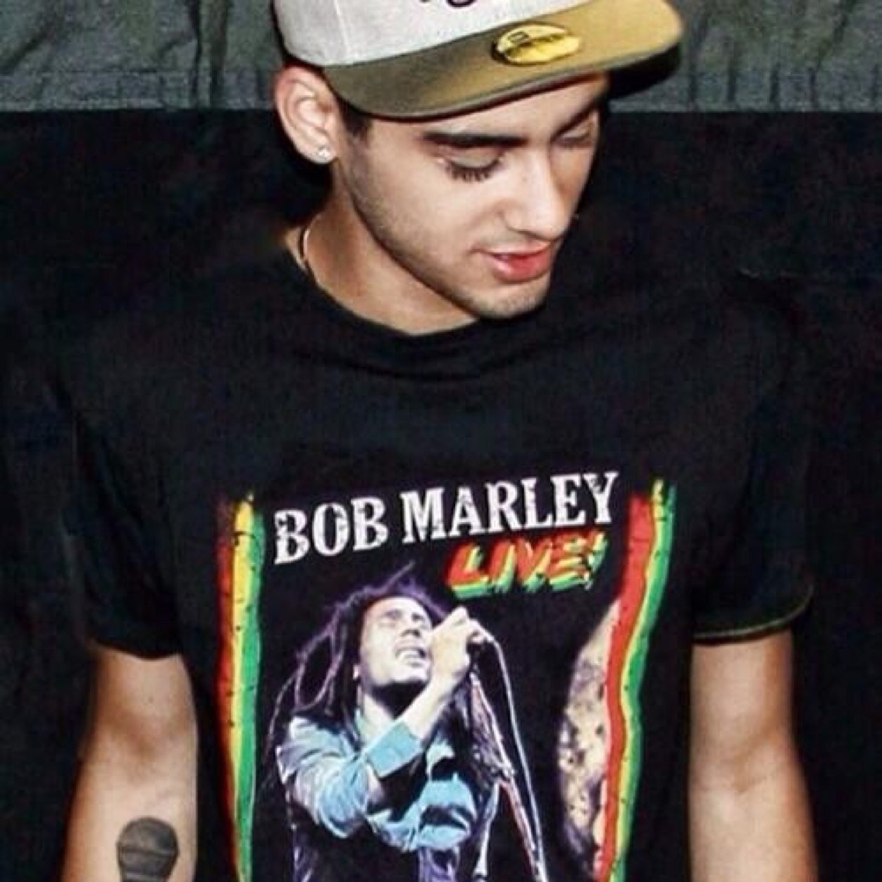 ask for a follow back on @raybanzouis