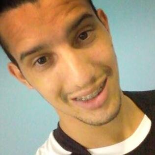 Mirassolense, academico de Educação Física pela Universidade do Estado de Mato Grosso, 21 anos, 1,78 altura, 65 kg... quer saber mais siga-me.