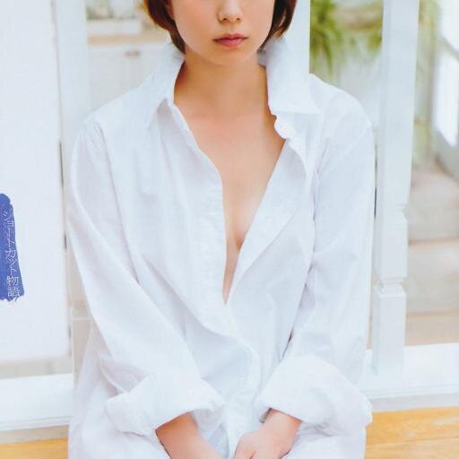 Hi. I'm Japanese. And I post Japanese beautiful girls pictures every day. If you want to see more pictures, please visit my website. Thank you!