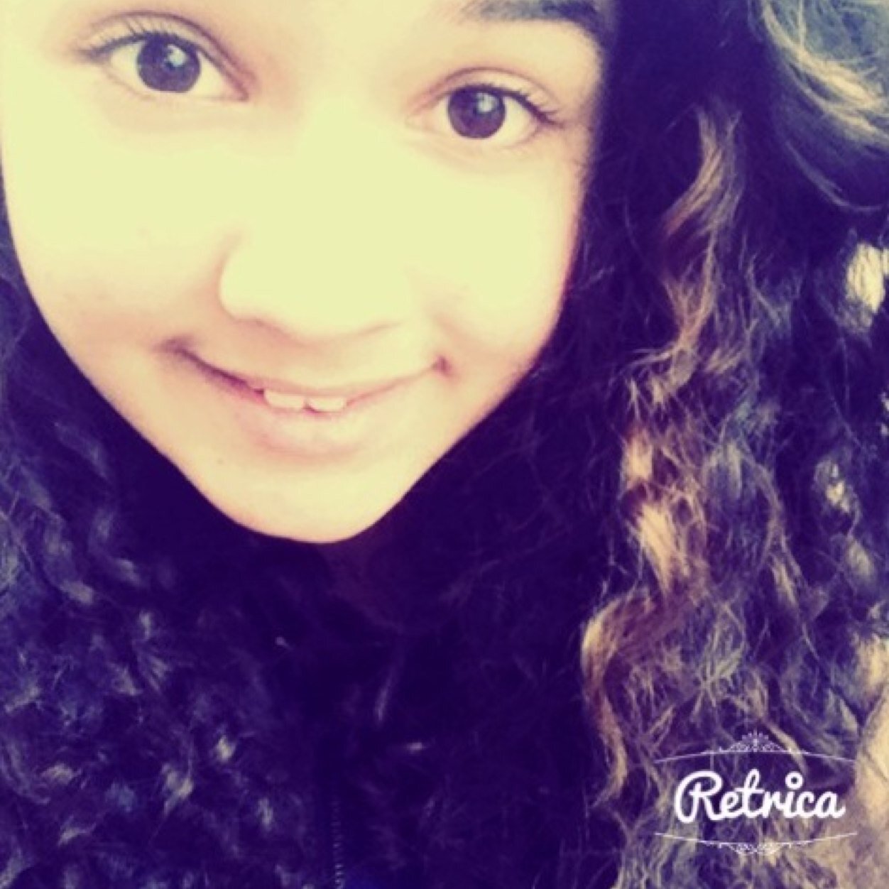 ElenaSollia's profile picture. N'essaie pas de plaîre à tout le monde. Vis ta vie et sois heureuse...