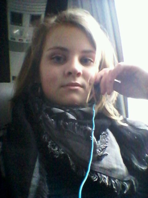 I m just a girl how's lookig for friends.I m 12 Years old and i m directioner!!!