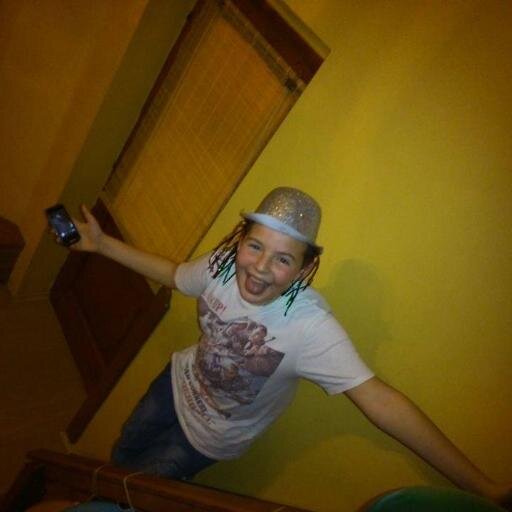 Kövessél oszt visszamegyen! :D Follow me! I will follow you back! :)