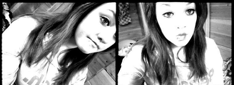 Hi, Im Carly. I love hockey 3 Play for Bancroft Jets :) Sports 3 Luke Brayn :) Love Tacos. Grade 7 @ York River Public school :)