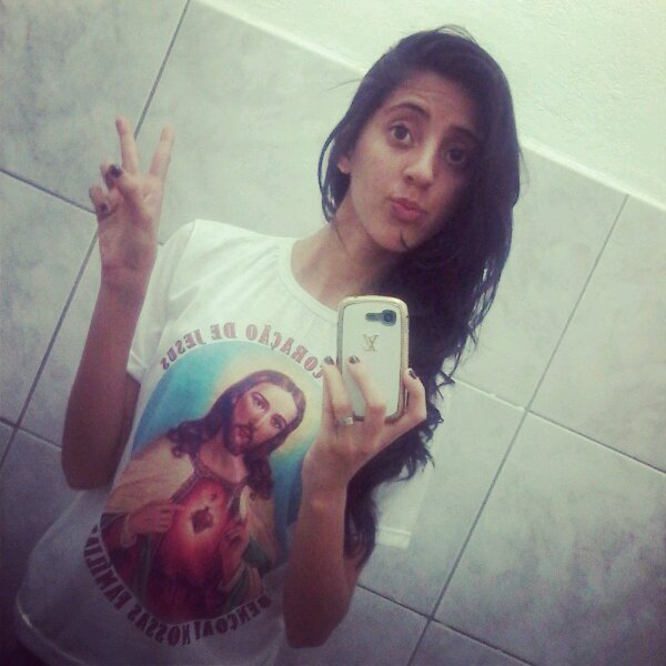 ~ Neem melhoor , neem pioor apenaas difereente e Uniica