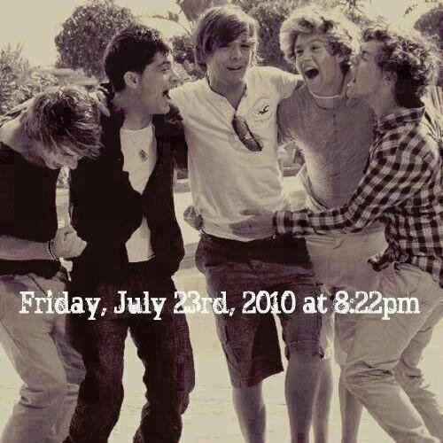 This is a Free Follow:) If you want a one more follower please follow @montse_love1D she's gonna folow back #PROMISE