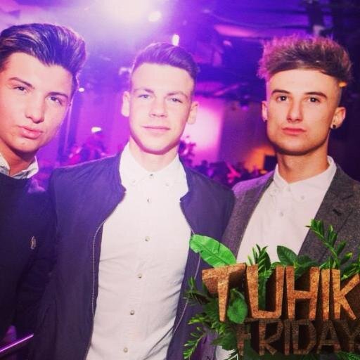 Events Manager @Jaluminati // @Dirtiz @Fuzuko @Jembix @tuhiki Instagram: olifrankel