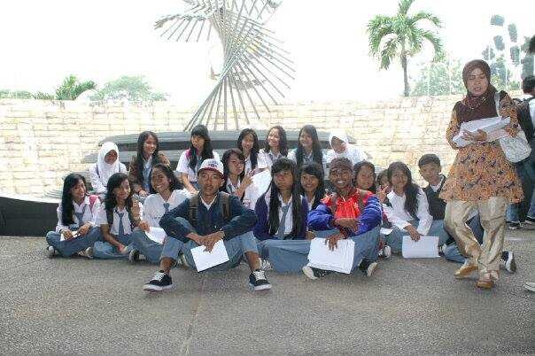We are Family 
SMA Wijaya Kusuma
solid and togetherness in SOCRATES // X-SOCIAL 2 ^-^ // 12october13