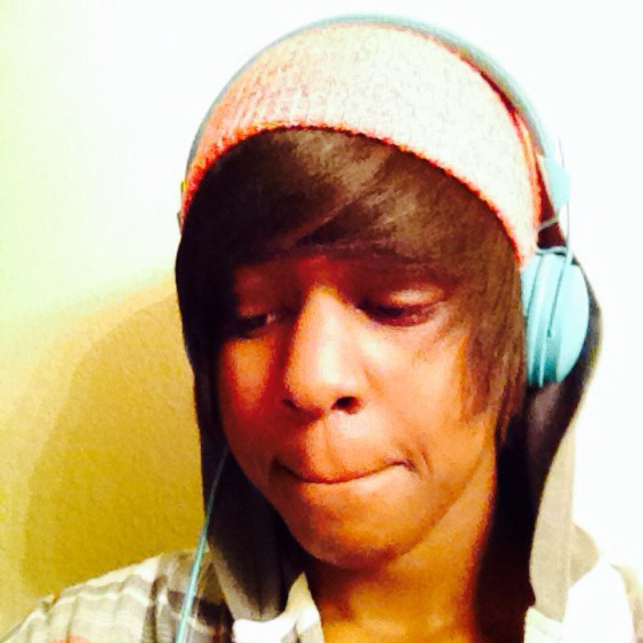 ohsnapitsblack's profile picture. uneasy hearts weigh the most. #TheFamily