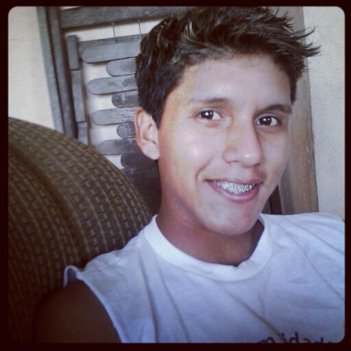 eu do tipo bastante sério!!!! sou diferente igual todo mundo. Buscando viver como posso!!!