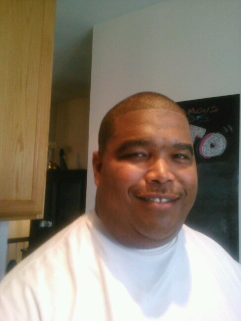 I am big pete master barber at the barber lounge for men in Waldorf Westchester at the pavilion 3515 a stone commons place Waldorf md 20603