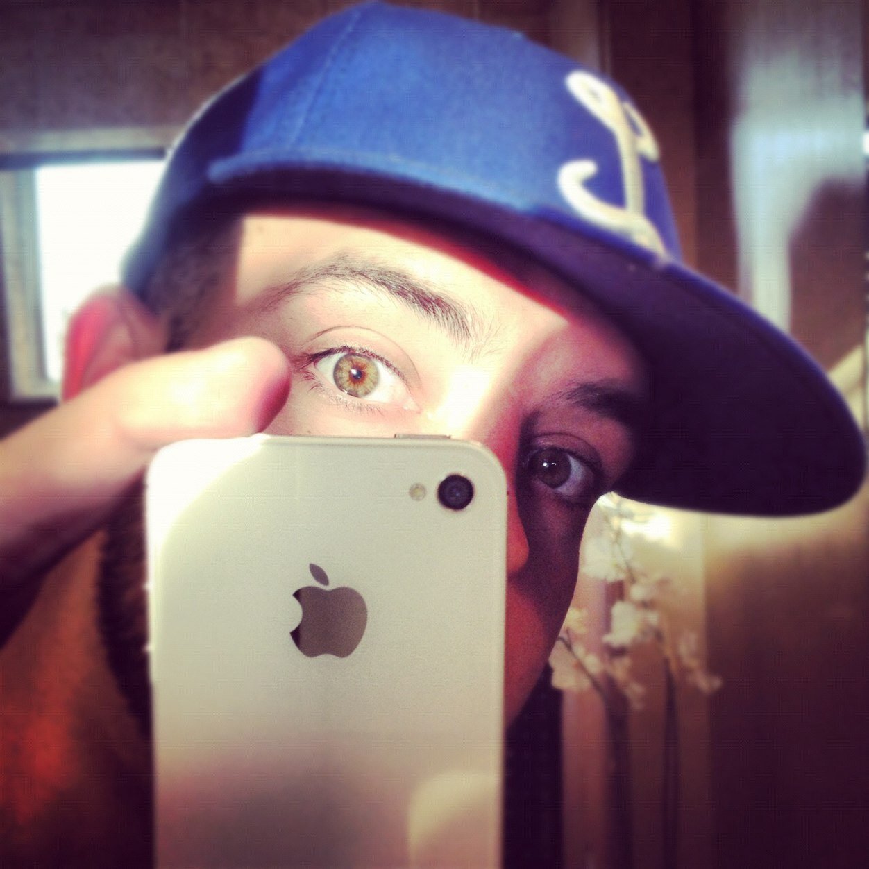 DrJason305's profile picture. Brainstorms take me away from the norm..