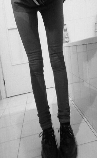 Just want to be skinny ffs. 
Bulimic
Promia - Proana
Recovery people DONT FOLLOW ME