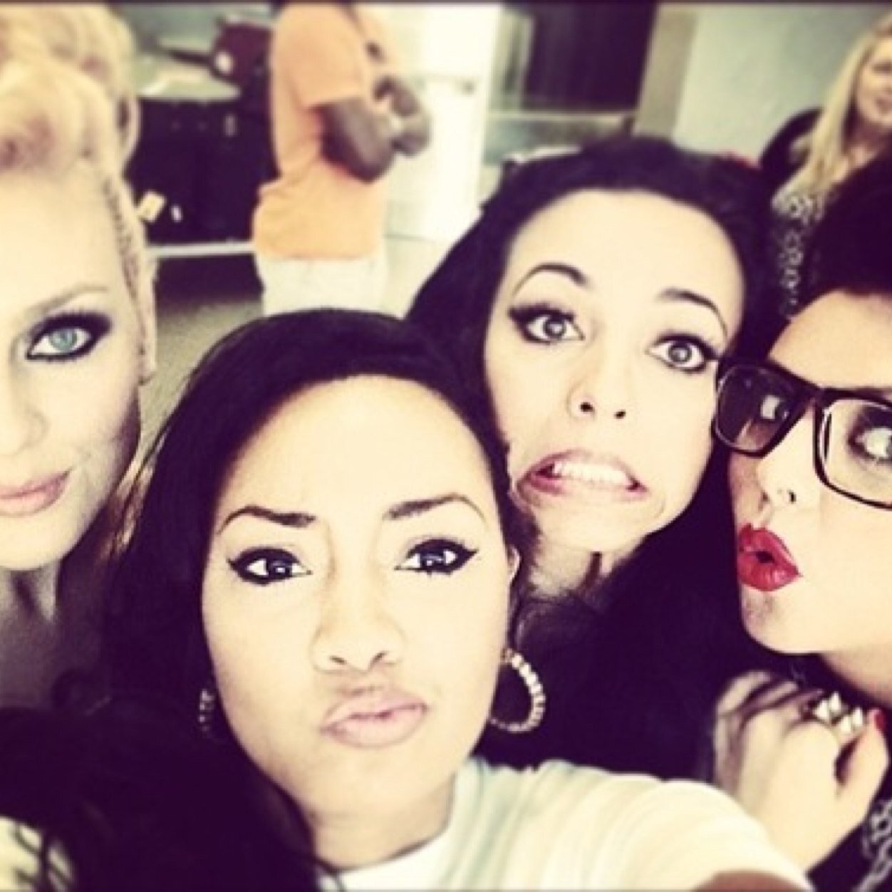 I love One Direction and Little Mix!! 
IG; 1d_ruined_my_life_4_eva