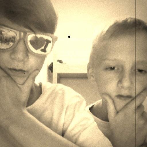 TheeAxelis75's profile picture. hi kid