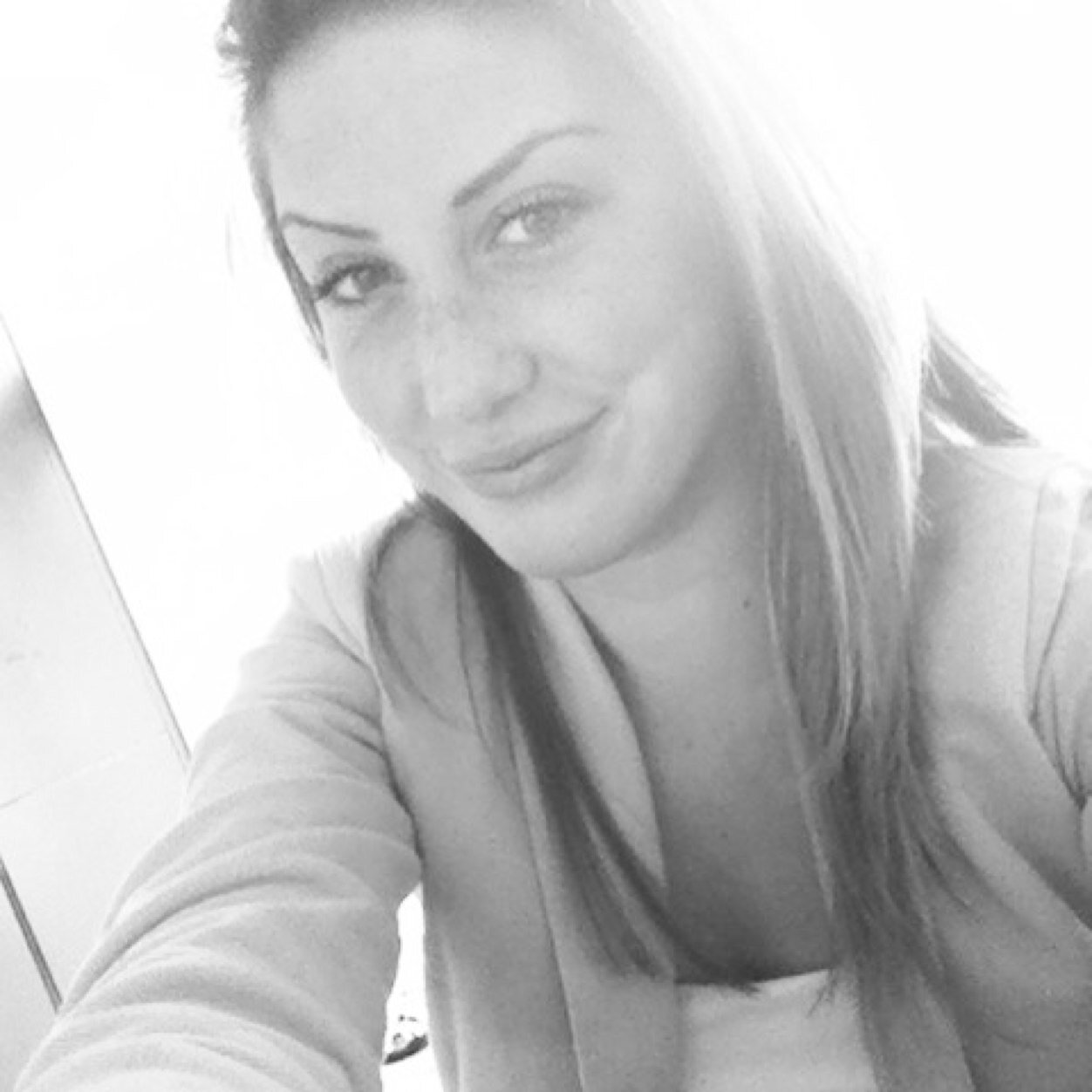 don't look back in regret, but move on with hope.