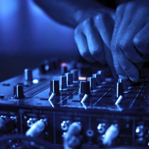 #EDM is my life! http://t.co/KPTGh2A4il | https://t.co/YPnTpxxPKk | Enquiries: djalphabravo@hotmail.com