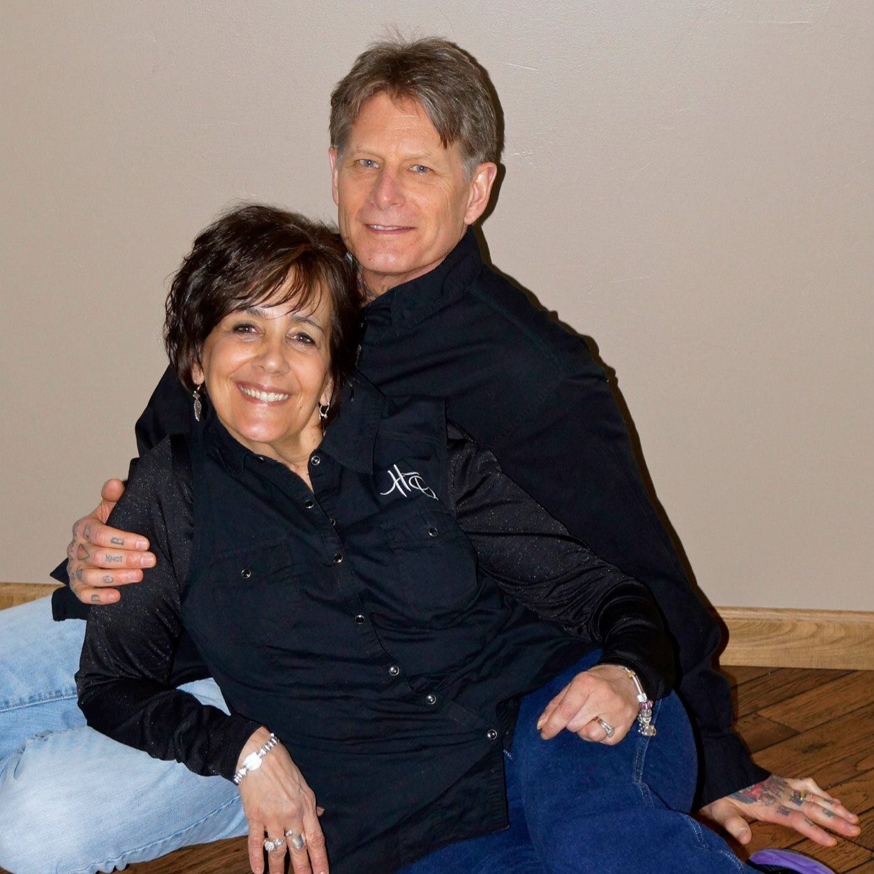 wife, mom of 6, nana of 14, Christian, follower of Jesus.