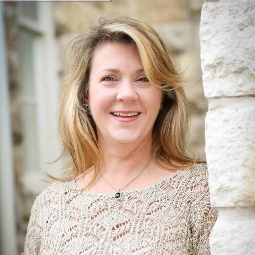 With over 20 years of marketing, market research and technology experience, Lisa is leading, N2NSites, a full service marketing and market research company.