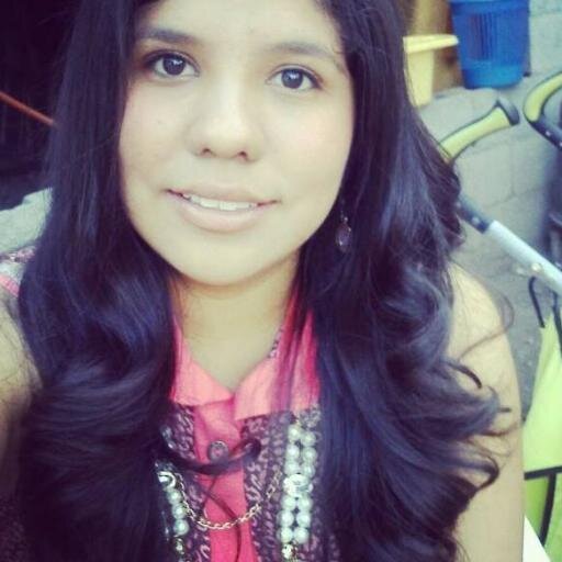la persoona mas feliiiz qe puuedas ver en el muunddo ;D!!! ily papa DIOS :D