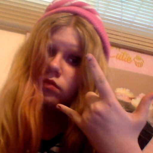 Hey SIngle I love basketball ALso my fav song is the Bi**h came back.Also so board follow and DM me please.
