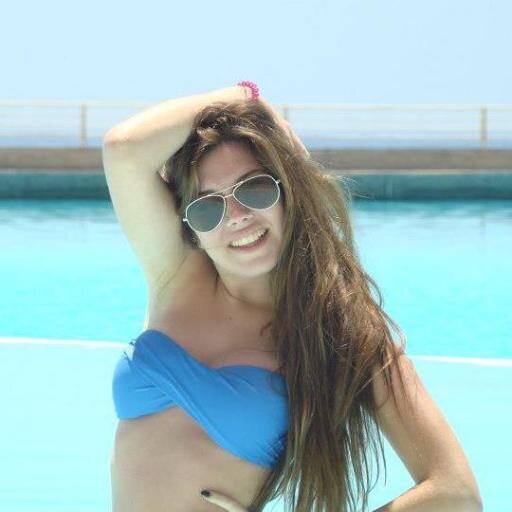 MoliUzal's profile picture. Comida forever.
Treat the people I love like I wanna be loved