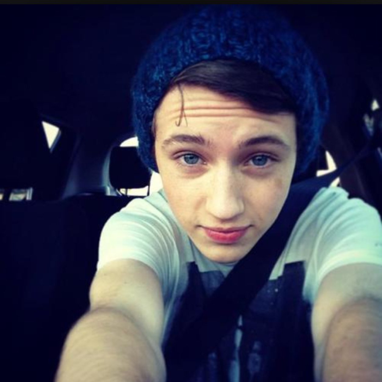 ScottM_CM's profile picture. I have an awesome family and a huge secret wether i tell it or not is up to my heart