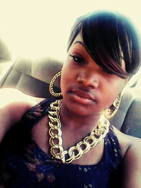 im just a young BOSS trying to make it