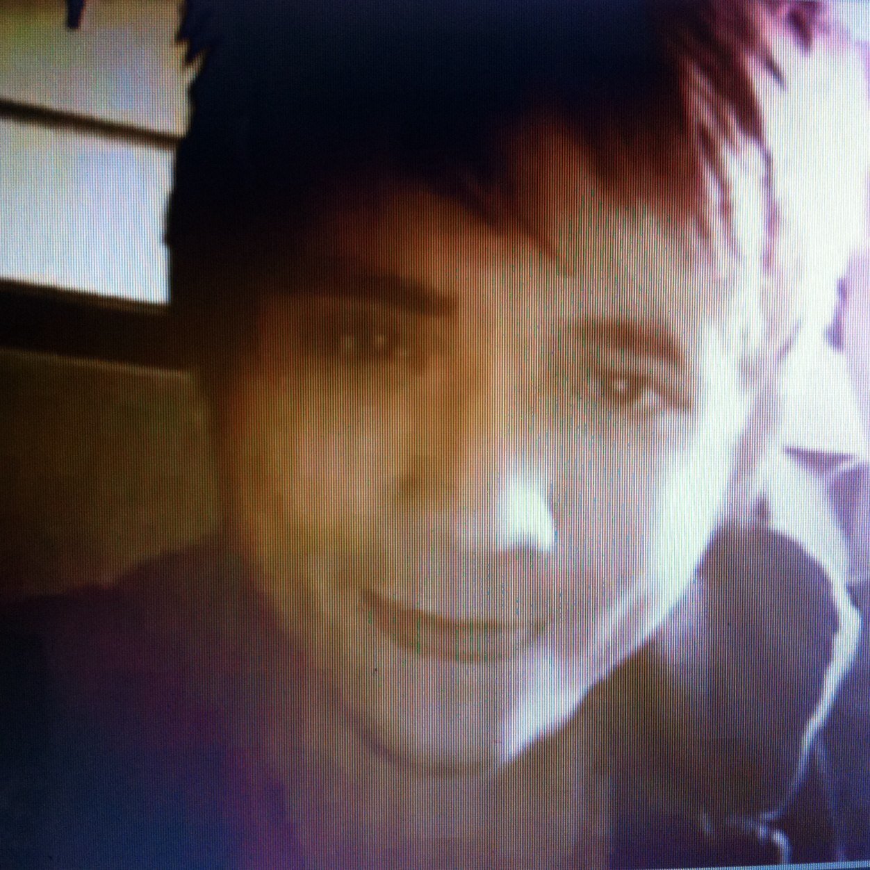 ElyarFox - Be silent. Or say something better than silence. Theres a billion girls in this world but theres only one, yoooou!