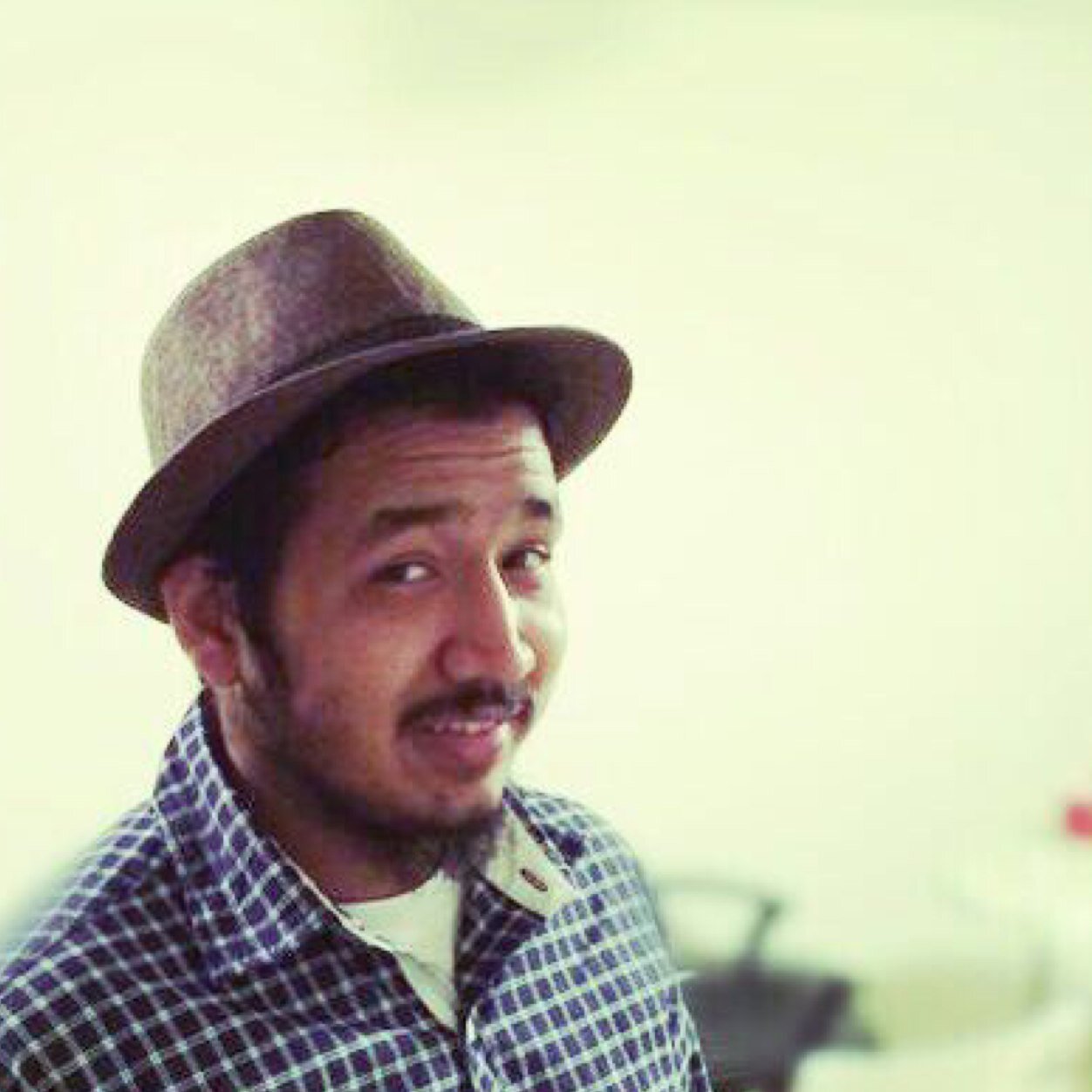 iHusainM's profile picture. Elegance..!