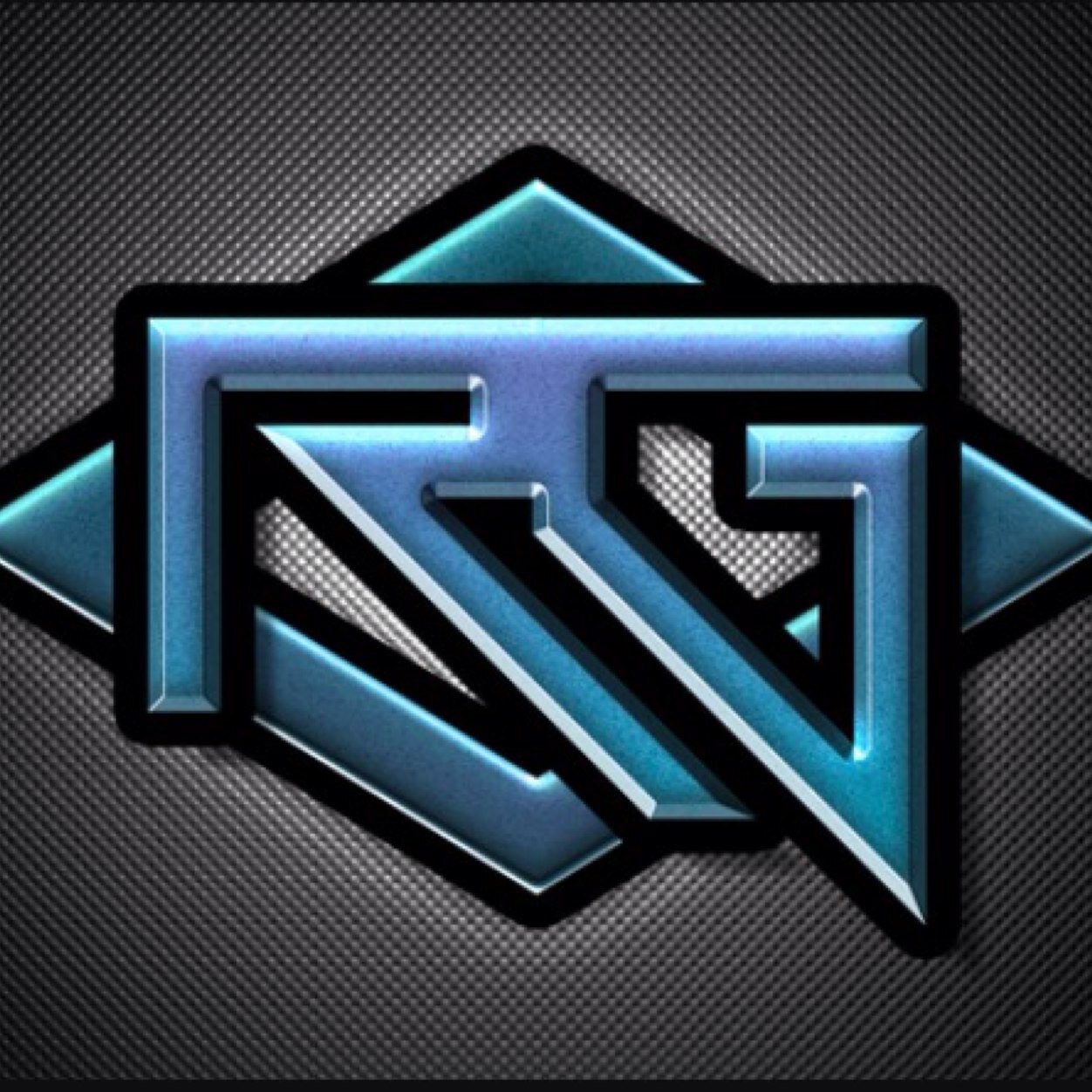 Member of @RisenGamingEU  psn- Caillou_rG