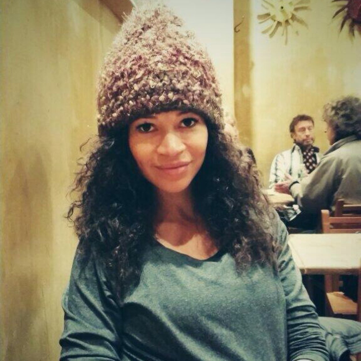 sherrisHAIR's profile picture. Sherri Saum's hair has a secret superpower, it's so secret that it doesn't know the secret either. Shhhhh don't tell.