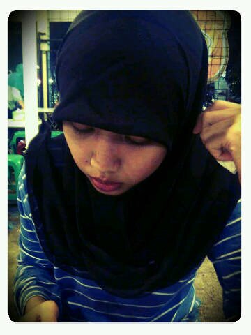 Go follow @Hfl18 yaa, ini unfol aja ☺
