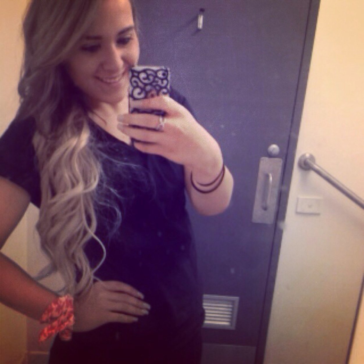 kaylaamicallef's profile picture. 