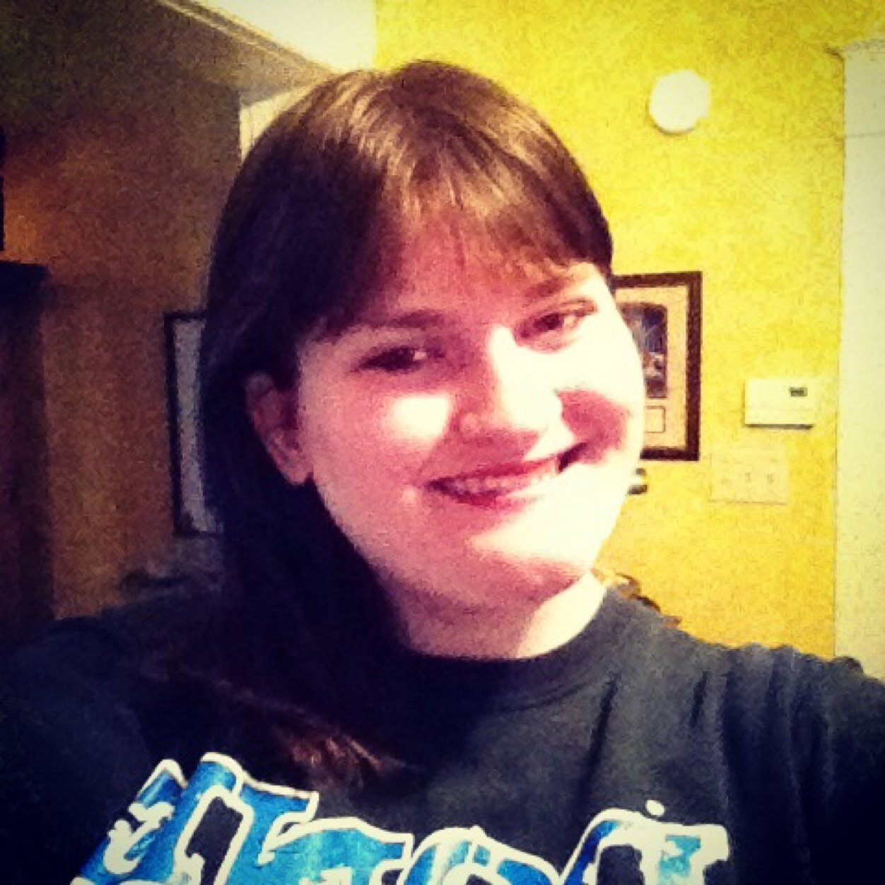 Jordan's the name. Cooking/Baking is my game. Not your ordinary girl. Hit me up! =)