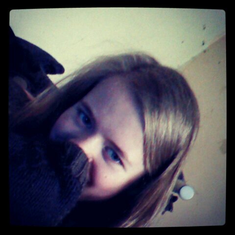 harry girl   in love with music.  and i love suger ahahahah