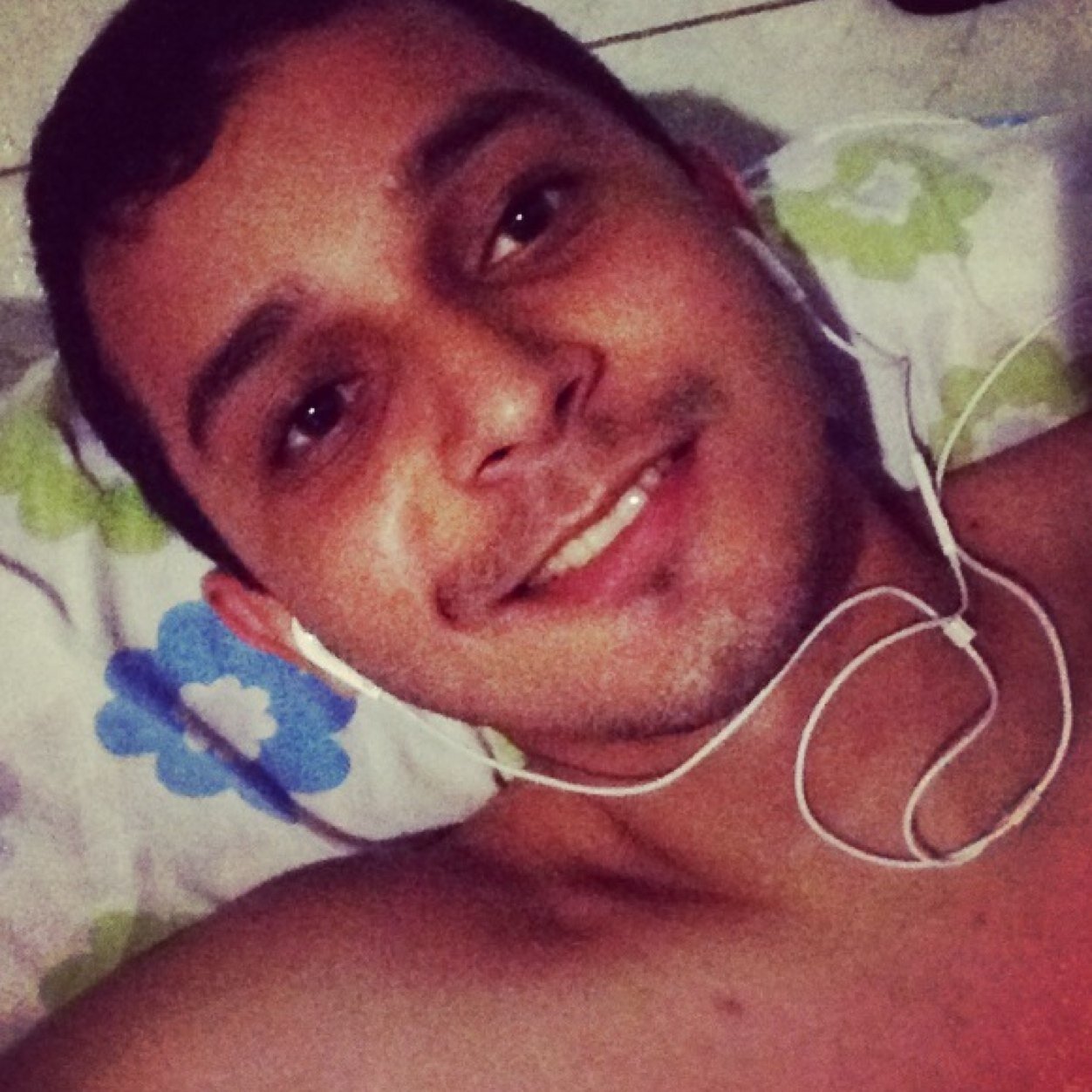 michelcarvallho's profile picture. 