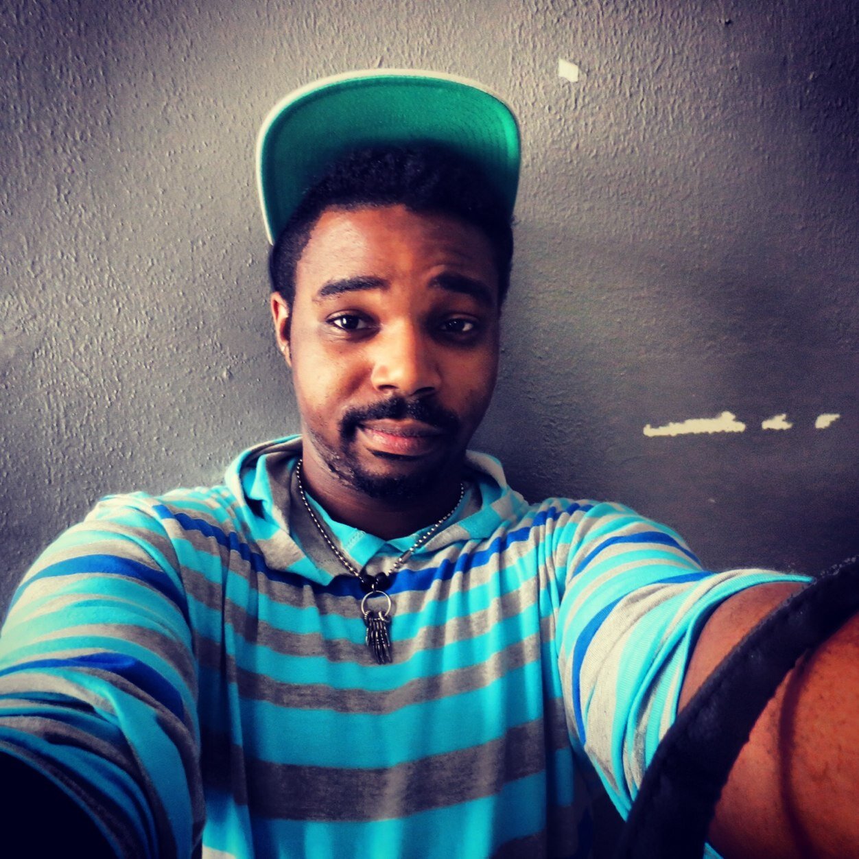 Im the type that follows the saying Live for the moment to make a better future. An artist that follows the swagged out flow of the Art/Design World Current.