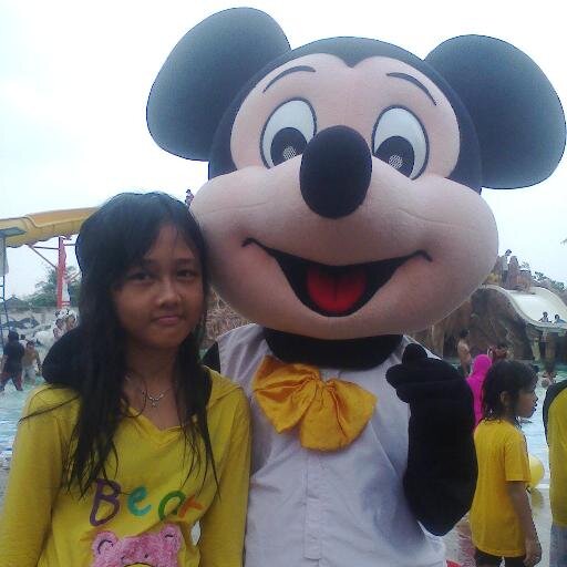 intan_puspiita's profile picture. 04 juli 2002 :* sayang trio wekwek nya :* {05072012}