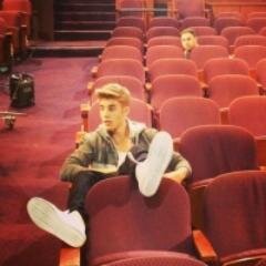 jdbiebezz's profile picture. ◣ stay in my backpack forever ◥