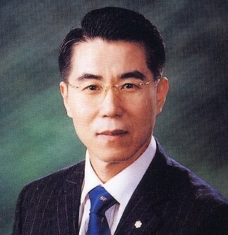 서울특별시의회의원 이정찬입니다.