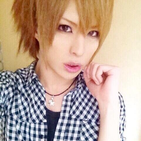 Kopiko74222885's profile picture. SLEEPY