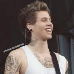 Loves 5SOS, Weird (in a good way) 12,VERY random ;)