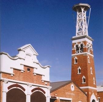 Central Goldfields Art Gallery
2 Neil St Maryborough, Victoria
03 54604588