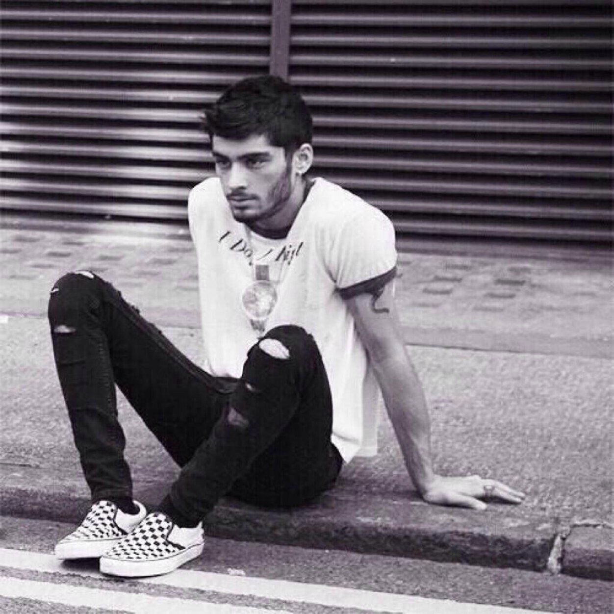 raybanzouisx4's profile picture. ask for a follow back on @raybanzouis